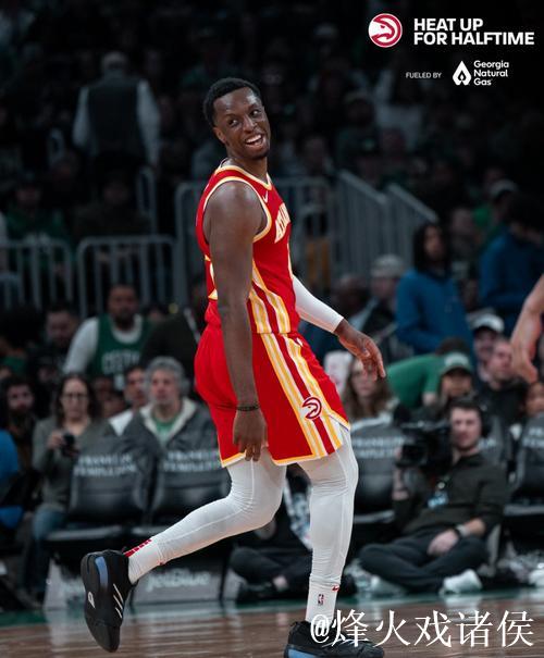 老鹰首发：奥孔古、约翰逊、沃克、里萨谢、丹尼尔斯